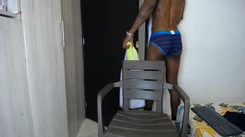 Snapshot of yulian_23 chatting on 11.13.25 Ivan online show from 11.13.25