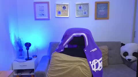 yulian_vasquez online show from 12.04.25