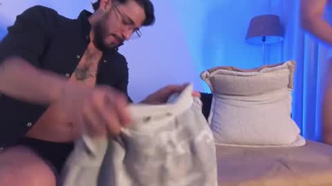 Snapshot of yulianpereira25 chatting on 09.25.25 yulian 2811 online show from 09.25.25