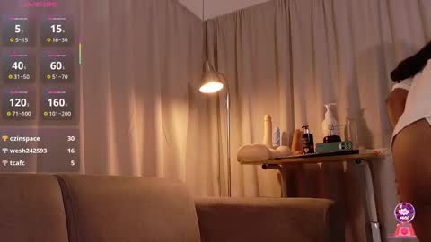 yuliethpetite online show from 10.17.25