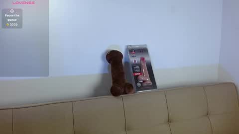 Snapshot of yulissa18 chatting on 01.09.26 Yuli and SaraIndependent model online show from 01.09.26