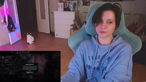 Snapshot of yum_neko_chan chatting on 02.07.25 Kris online show from 02.07.25