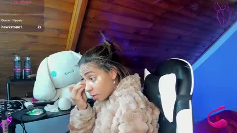 yumi_hanna online show from 01.08.26