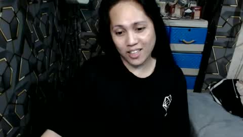 yumi online show from 10.27.25