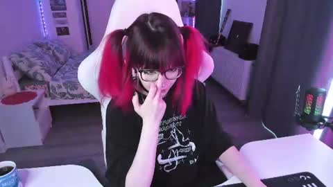 Yumi 3 online show from 07.19.26