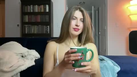 Snapshot of yumiandwolf chatting on 01.15.25 yumiandwolf online show from 01.15.25