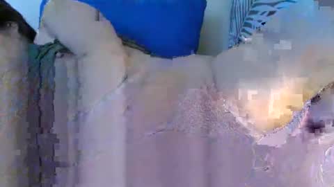 yummy72747 online show from 10.28.25