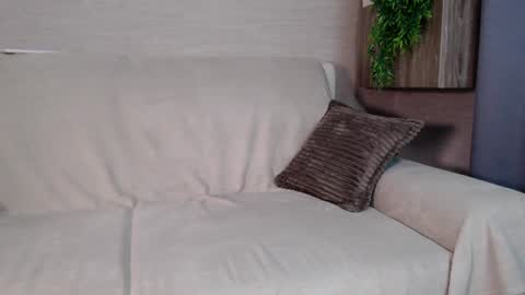 Snapshot of yummy_blonde chatting on 06.16.26 you babe online show from 06.16.26