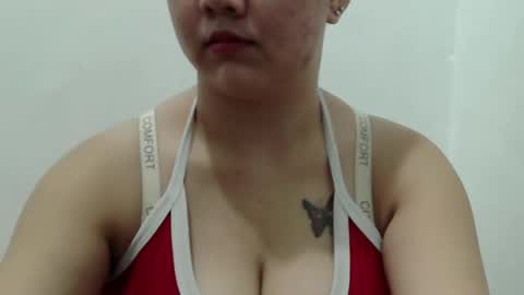 Snapshot of yummy_tits23xx chatting on 05.20.26 yummy_tits23xx online show from 05.20.26