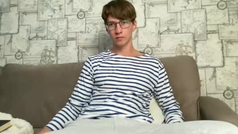 Snapshot of yummyalexxx chatting on 12.27.24 Alex online show from 12.27.24