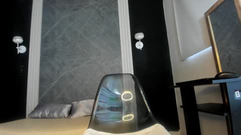 Snapshot of yummyduo chatting on 12.27.24 Yummyduo online show from 12.27.24