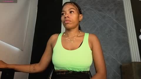 Snapshot of yummyduo chatting on 11.13.25 Yummyduo online show from 11.13.25