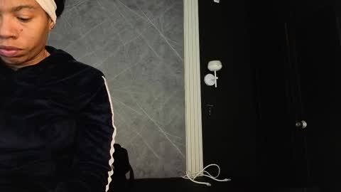 Snapshot of yummyduo chatting on 11.22.25 Yummyduo online show from 11.22.25