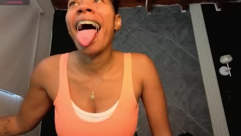 Snapshot of yummyduo chatting on 12.02.25 Yummyduo online show from 12.02.25