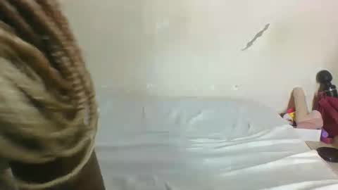 yummytitiess online show from 11.12.25