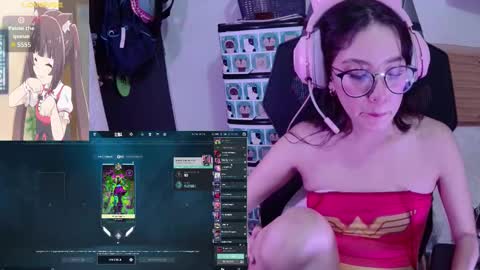 Snapshot of yuna_pink666 chatting on 11.15.25 yuna_pink666 online show from 11.15.25