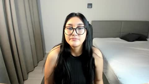 Yuna online show from 11.20.25