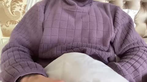 Snapshot of yungbull06 chatting on 12.01.24 Yung Bull online show from 12.01.24