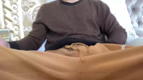 Snapshot of yungbull06 chatting on 01.05.25 Yung Bull online show from 01.05.25