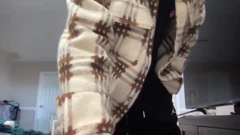 Snapshot of yungbull06 chatting on 01.25.25 Yung Bull online show from 01.25.25