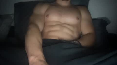 Snapshot of yungbull06 chatting on 09.15.25 Yung Bull online show from 09.15.25