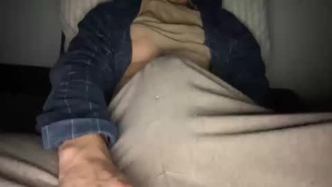 Snapshot of yungbull06 chatting on 10.11.25 Yung Bull online show from 10.11.25