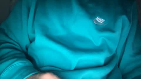 Snapshot of yungbull06 chatting on 11.05.25 Yung Bull online show from 11.05.25