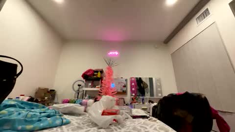 BbyTSSLut online show from 11.10.25