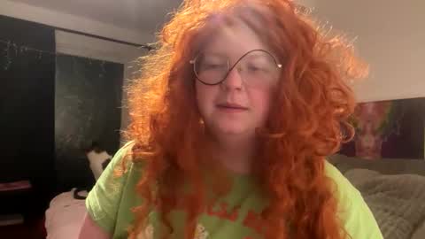 Snapshot of yungnotinnocent chatting on 12.18.25 Etta and N online show from 12.18.25