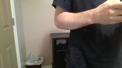Snapshot of yungstallion10 chatting on 11.17.25 Fire 0range kush online show from 11.17.25