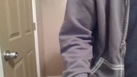 Snapshot of yungstallion10 chatting on 11.28.25 Fire 0range kush online show from 11.28.25