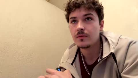 yungstudbev online show from 10.26.25