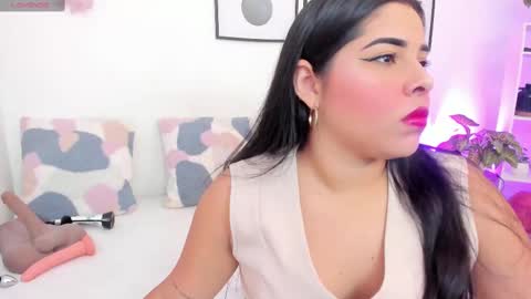 Yunna online show from 09.29.25