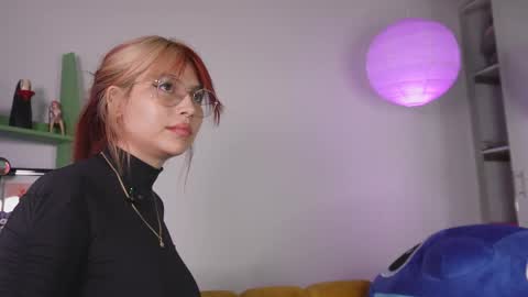 yunorose_ online show from 12.19.25