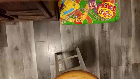 Snapshot of yupthatshim chatting on 12.05.25 yupthatshim online show from 12.05.25