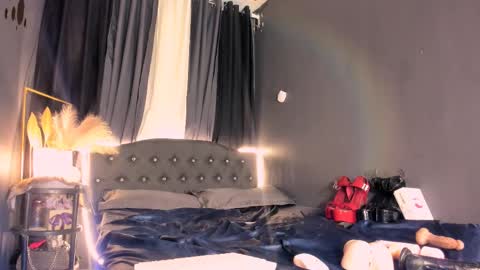 Yurie online show from 02.14.25