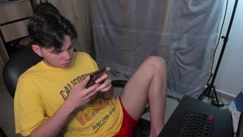 yurii_moody online show from 12.13.24