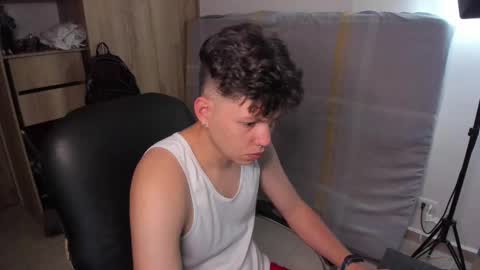 yurii_moody online show from 02.24.25