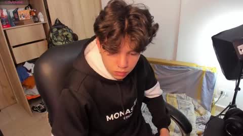 yurii_moody online show from 10.08.25