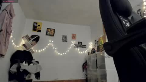 paola online show from 02.16.25