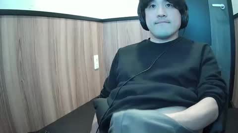 Snapshot of yuta2231 chatting on 03.11.26 Yuta online show from 03.11.26