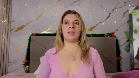 Snapshot of yutori_ chatting on 12.04.25 Yutori online show from 12.04.25