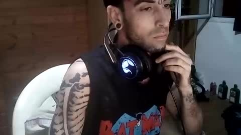 Snapshot of yuumis chatting on 10.30.25 Yuumi online show from 10.30.25