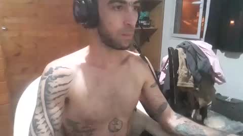 Snapshot of yuumis chatting on 11.05.25 Yuumi online show from 11.05.25