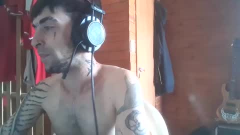 Snapshot of yuumis chatting on 11.14.25 Yuumi online show from 11.14.25