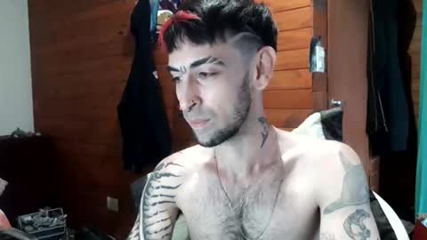 Snapshot of yuumis chatting on 12.14.25 Yuumi online show from 12.14.25