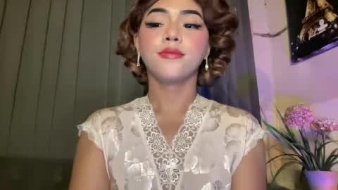 Snapshot of yvonne_guidotti chatting on 05.25.26 Miss Cali online show from 05.25.26
