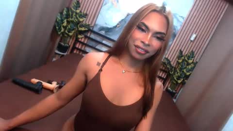 yvonnellvs online show from 03.25.26