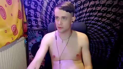   online show from 03.10.25