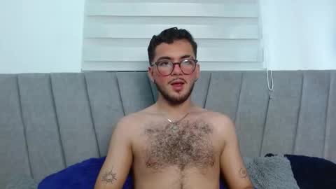 Snapshot of zac_golden chatting on 10.20.25 Zack online show from 10.20.25